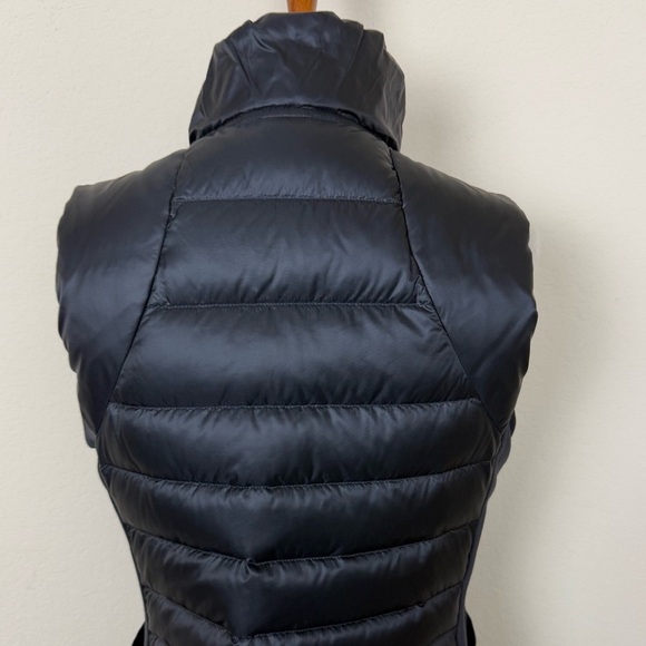 Lululemon Down For A Run Vest II in Black - Picture 11 of 16